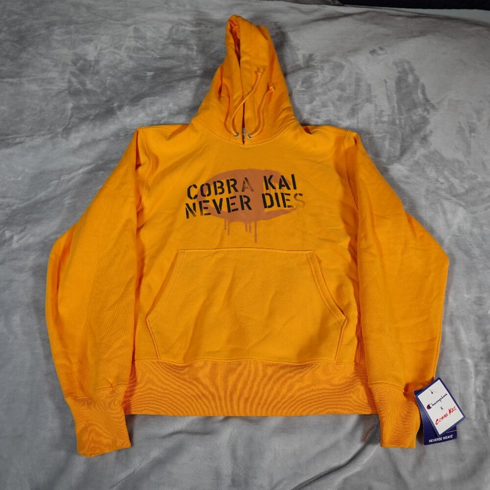 Cobra Kai Never Dies Champion Reverse Weave Hoodie Mens M Gold NEW